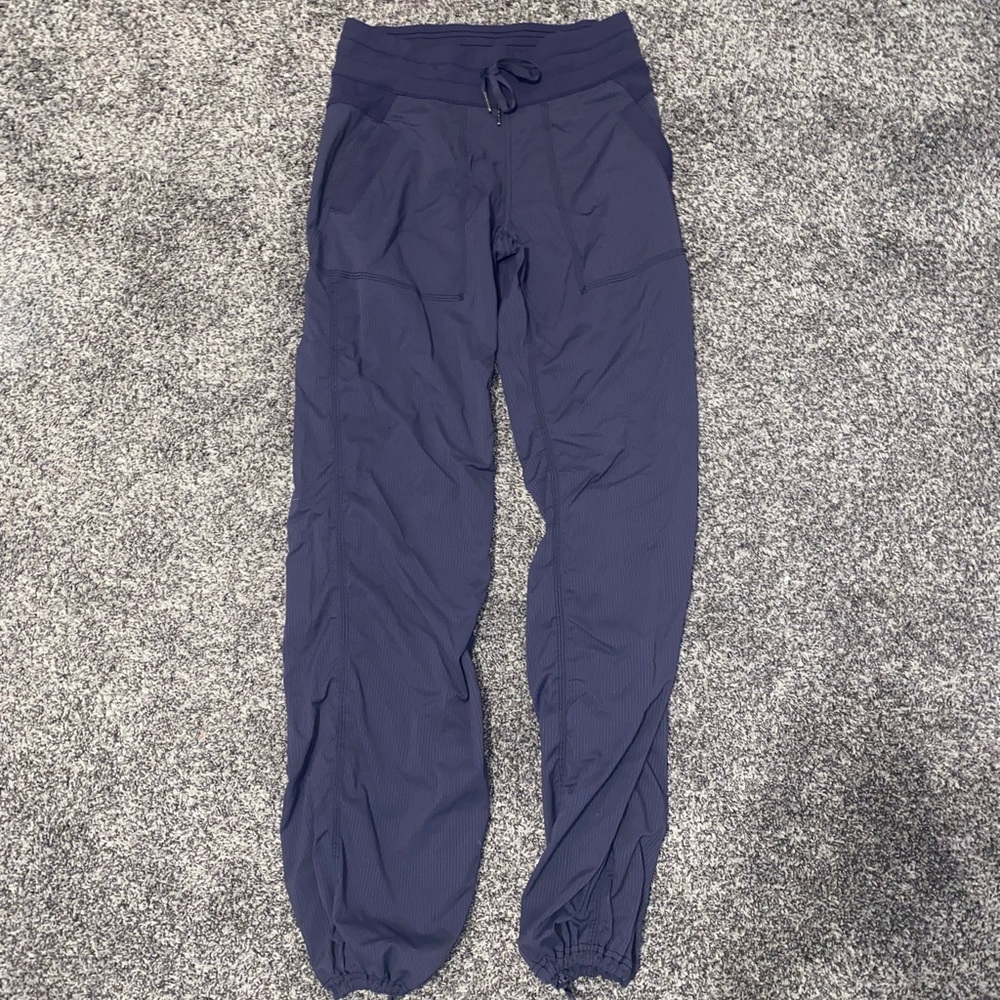 lululemon joggers!!